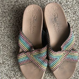 Sketchers Luce foam sandals